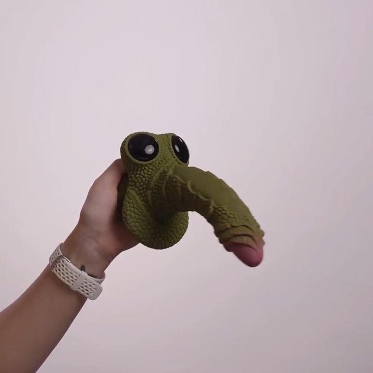 Scaled Swamp Monster Dildo - Pabo