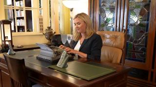 Ondernemerslounge (RTL7/Z) | 7.6.03 | Laurien bij Jan Frantzen: bureau's