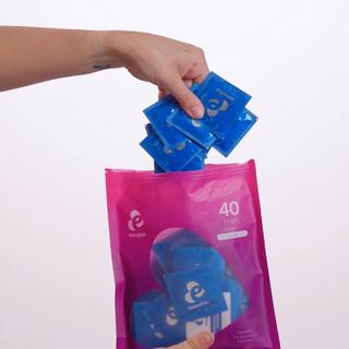 EasyGlide Extra Thin Condoms x40 - Hand Video