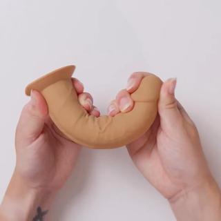 AMORELIE UNCOVER Dusk Dildo 19,2 cm - Hand Video