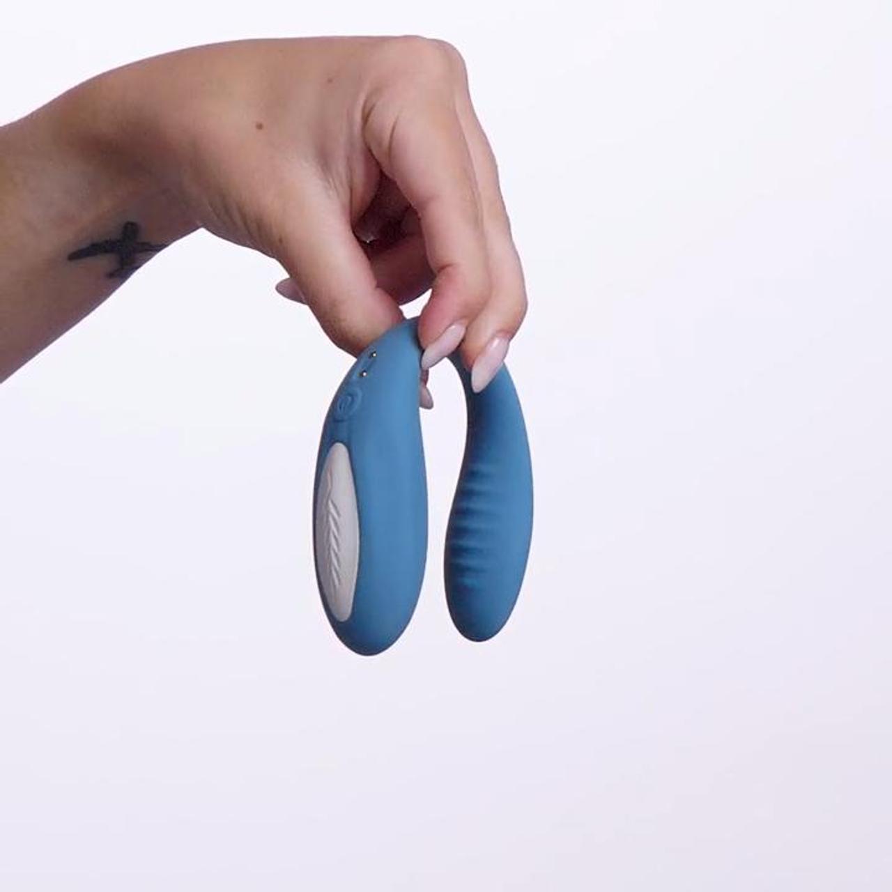 Bloom - The Jasmine C-Shape Vibrator - Green