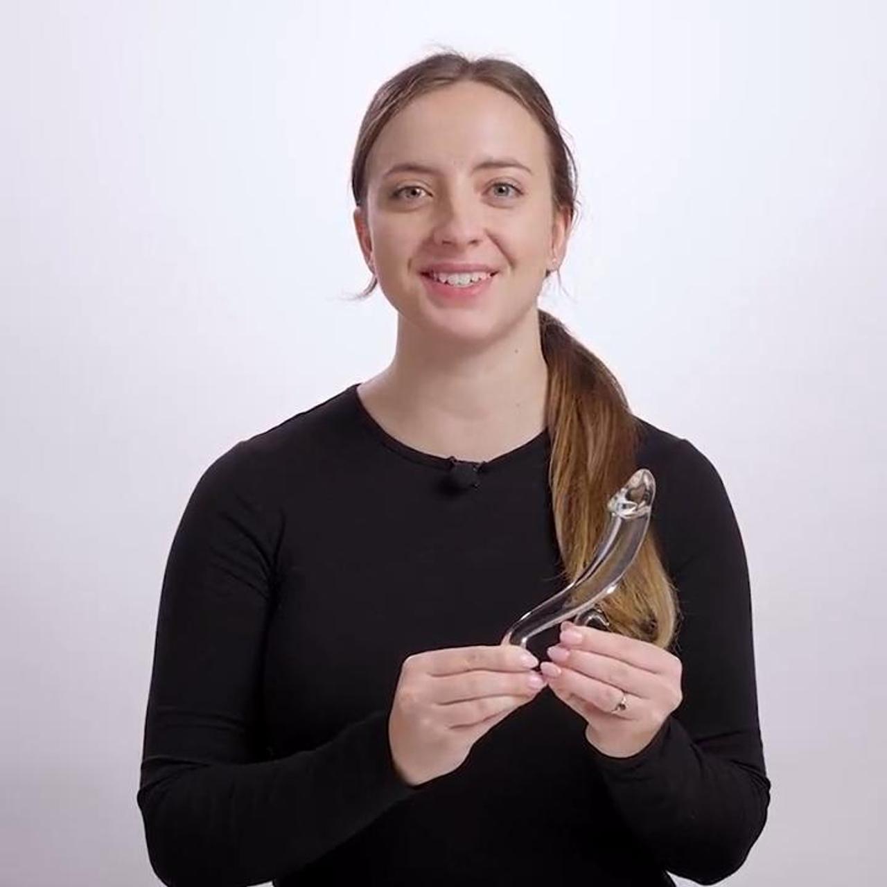 frau mit glasdildo Glasdildo, edel und extravagant 