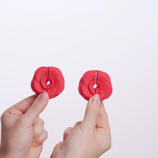 Teazers Vibrating Nipple Clamps - Hand Video