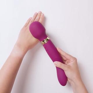 AMORELIE Originals Kiss 2.0 Massagestab & G-Punkt-Vibrator - Hand Video