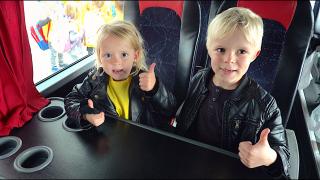 LUAN & LUCiLLA GAAN OP SCHOOLREiSJE  | Bellinga Vlog #1489