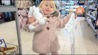 HiERMEE MAMA MET DE BABY iN DE BUiK VERRASSEN! | Bellinga Vlog #1915