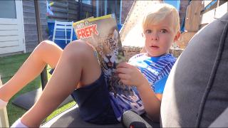 WE MOESTEN LUAN OPHALEN VAN SCHOOL! | Bellinga Vlog #1859