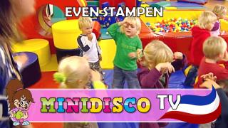 Even Stampen op het kinderdagverblijf