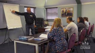 Ondernemerslounge (RTL7) | 1.4.02 | Laurien bij FIRSTT Opleidingen