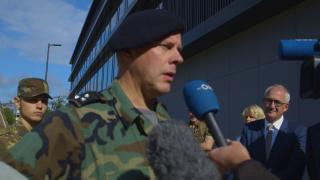 Opening gebouw grijs