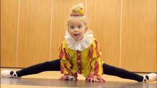 LUCiLLA MAG ALS DANSPiET NAAR BALLETLES | Bellinga Vlog #1924