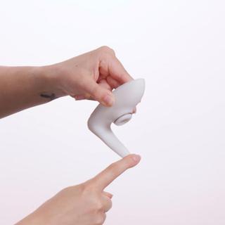 Satisfyer Pro 4 Couples Vibrator - Hand Video