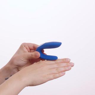 Satisfyer Partner Whale Couple Vibrator - Hand Video