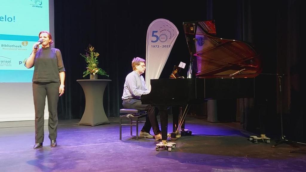 Lied Mijn Thuis Gezongen Door Daphne Visser En Begeleid Op De Piano ...