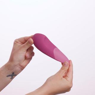 Womanizer Vibe - Hand Video