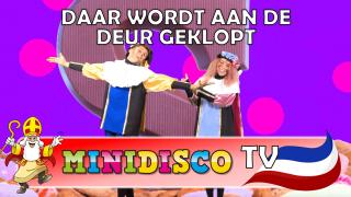 Daar Wordt Aan De Deur Geklopt