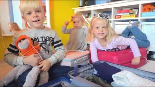KiDS GAAN LOGEREN BiJ OPA & OMA | Bellinga Vlog #1886