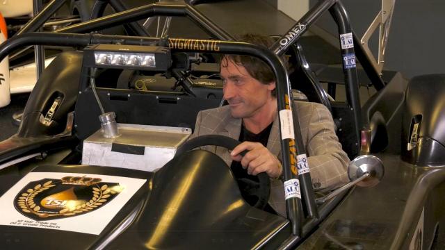 Ondernemerslounge (RTL7) | 3.5.08 | Racewagen van StayFast Racing