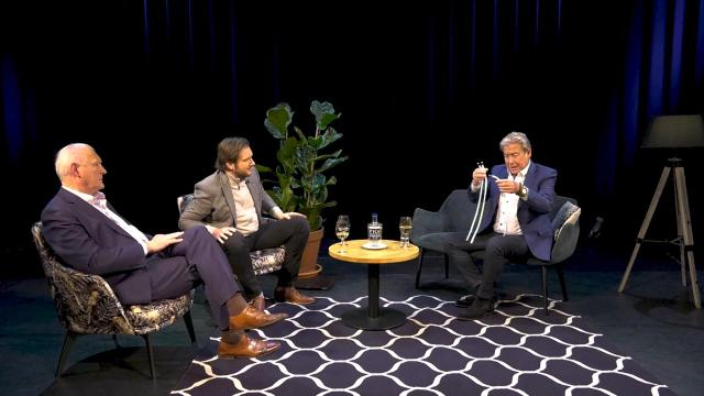 Ondernemerslounge (RTL7) | 3.9.09 | Goocheltruc van Hans Kazàn