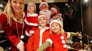 WE GAAN ONS NiEUWE KERSTLiEDJE iNZiNGEN ( 6 dec online) | Bellinga Vlog #2291