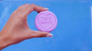 ET - Bath Bomb - Talk Dirty