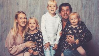 UPDATE FAMiLiE FOTOSHOOT 2020 ( MET SAMMiE ) | Bellinga Vlog #1882