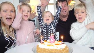 LUXY iS JARiG! MET SNEEUW ( 3 jaar) | Bellinga Vlog #2005