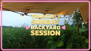 Livestream - Trijntje's 'Sunday Backyard Session' (full show)