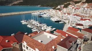 Ondernemerslounge (RTL7) | 3.7.03 | FIRST: vastgoed in Montenegro