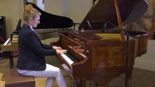 Ondernemerslounge (RTL7) | 3.7.04 | Bol Piano's: Marina Popova